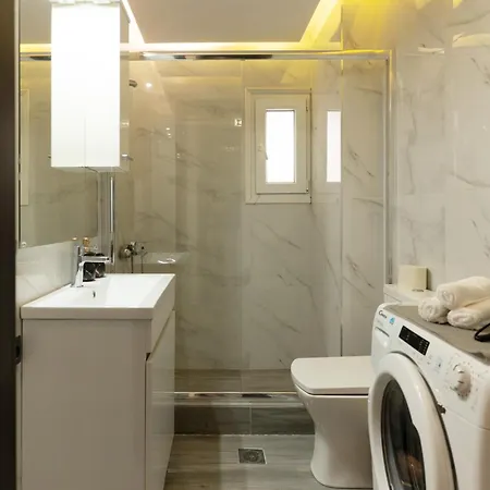 Modern In The Heart Of * Salonic