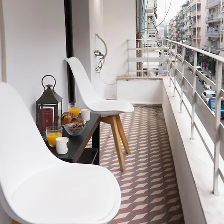 Modern In The Heart Of * Salonic